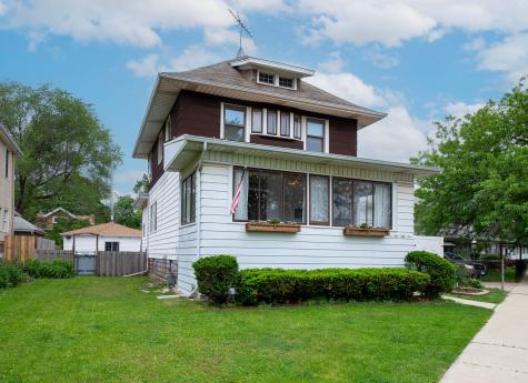 4154 North Dickinson Avenue Chicago IL 60641
