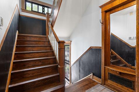 4154 North Dickinson Avenue Chicago IL 60641