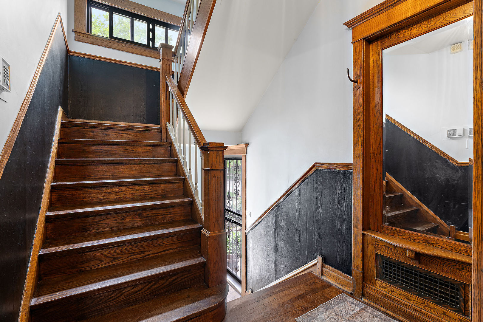 4154 North Dickinson Avenue Chicago IL 60641