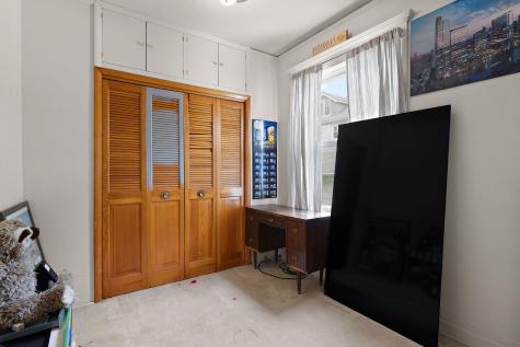 4154 North Dickinson Avenue Chicago IL 60641