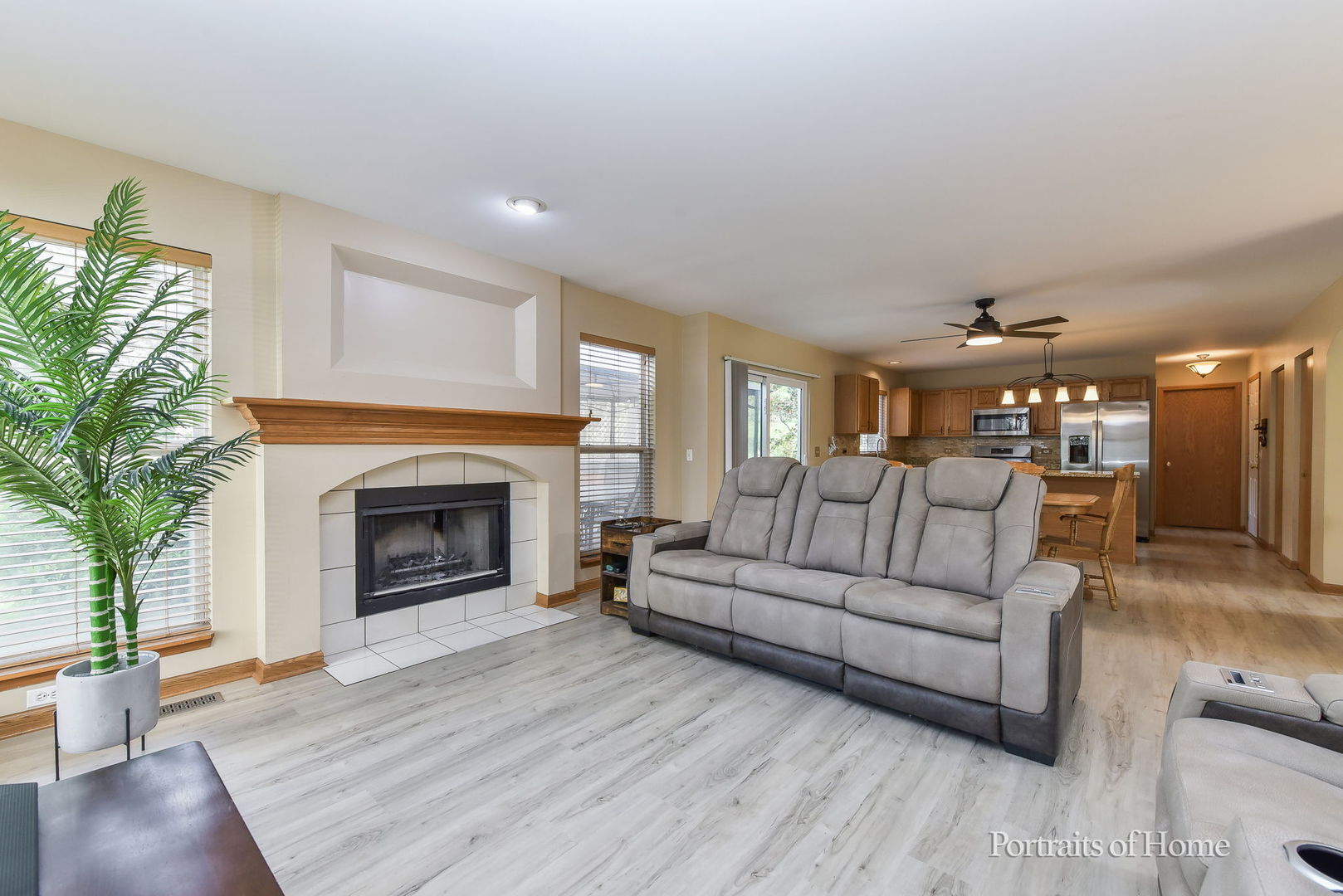 2420 Glenford Drive Aurora IL 60502