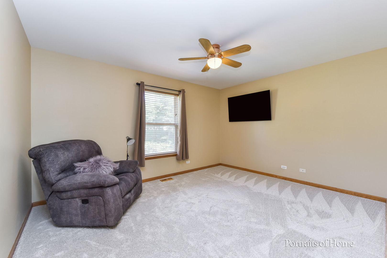 2420 Glenford Drive Aurora IL 60502