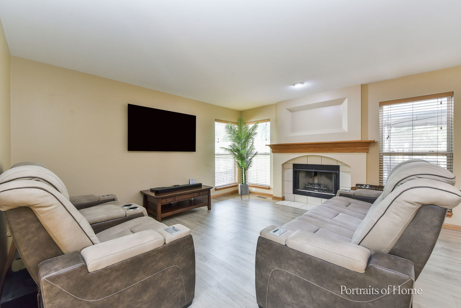 2420 Glenford Drive Aurora IL 60502