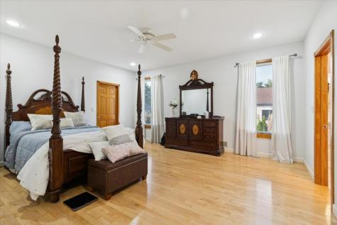 238 Hillcrest Avenue Addison IL 60101