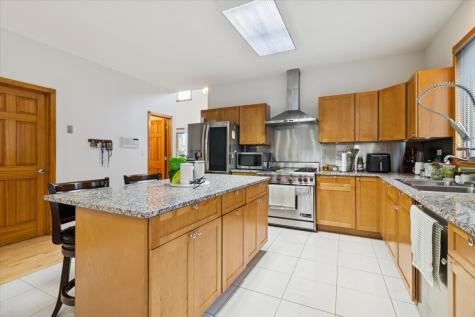 238 Hillcrest Avenue Addison IL 60101