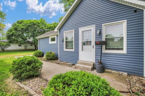 506 East Richardson Farmer City IL 61842