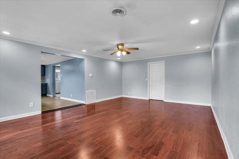 506 East Richardson Farmer City IL 61842