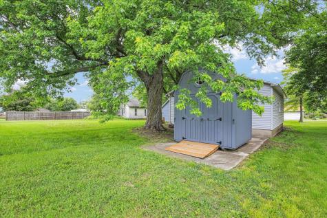 506 East Richardson Farmer City IL 61842