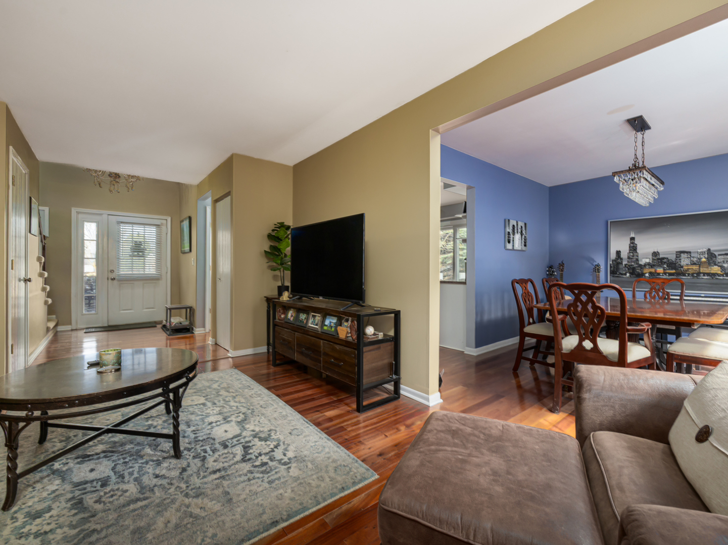 1000 Devonshire Avenue Naperville IL 60540