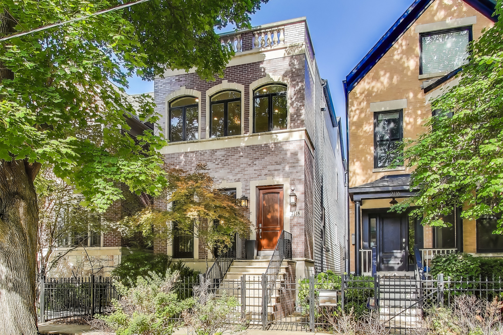 2118 West Melrose Street Chicago IL 60618