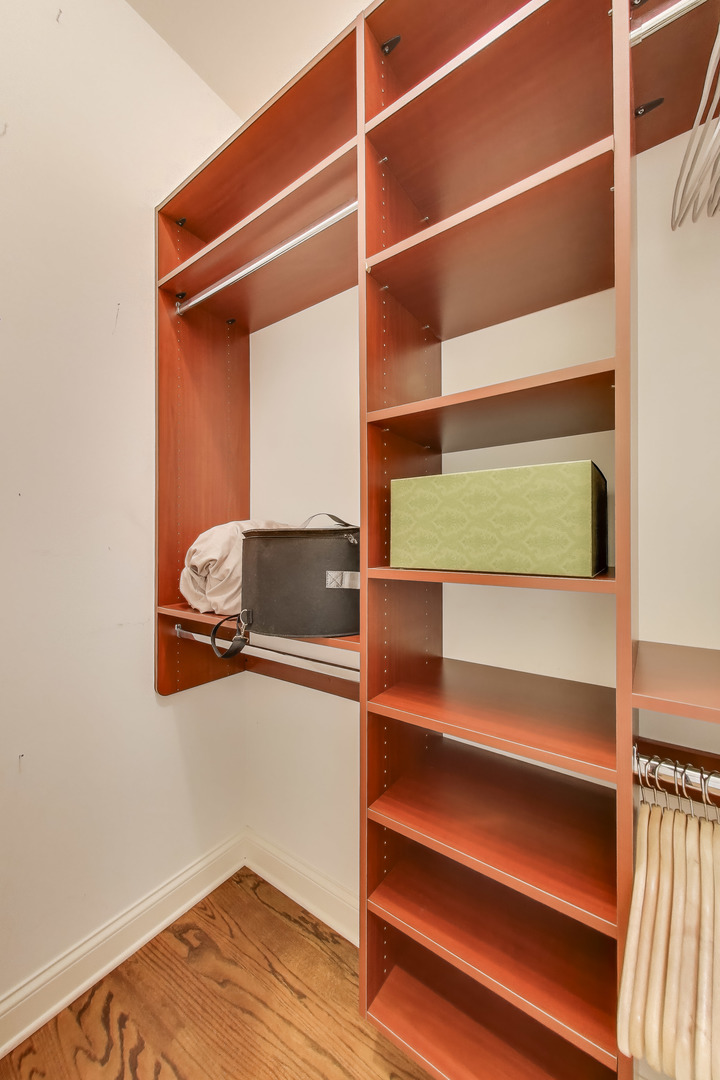 2118 West Melrose Street Chicago IL 60618