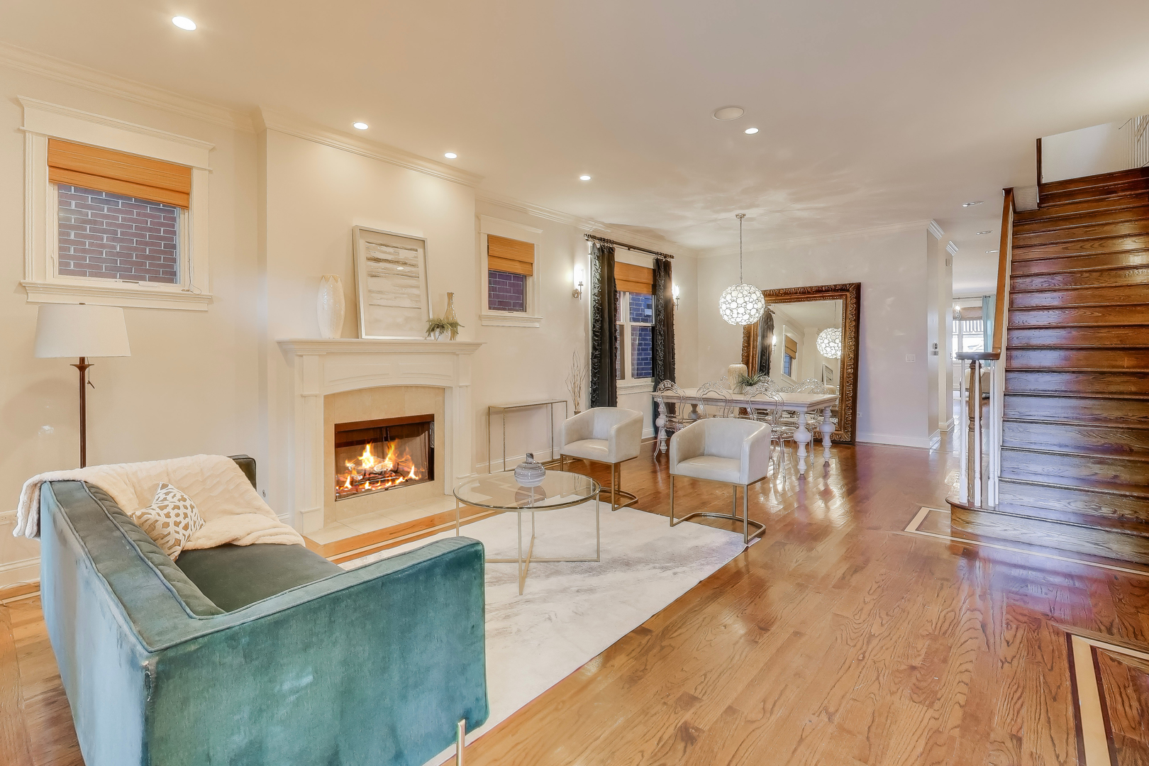 2118 West Melrose Street Chicago IL 60618