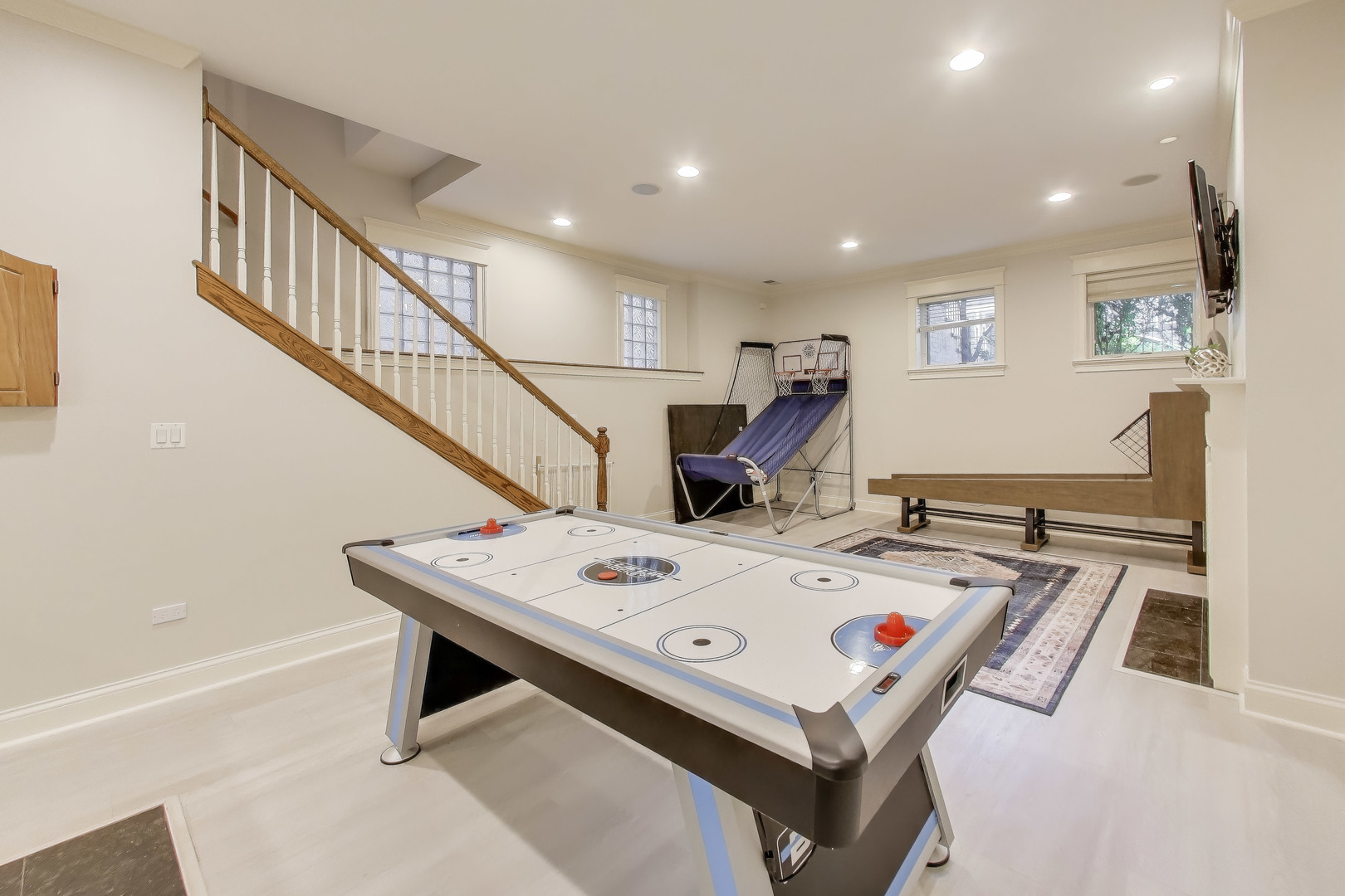 2118 West Melrose Street Chicago IL 60618