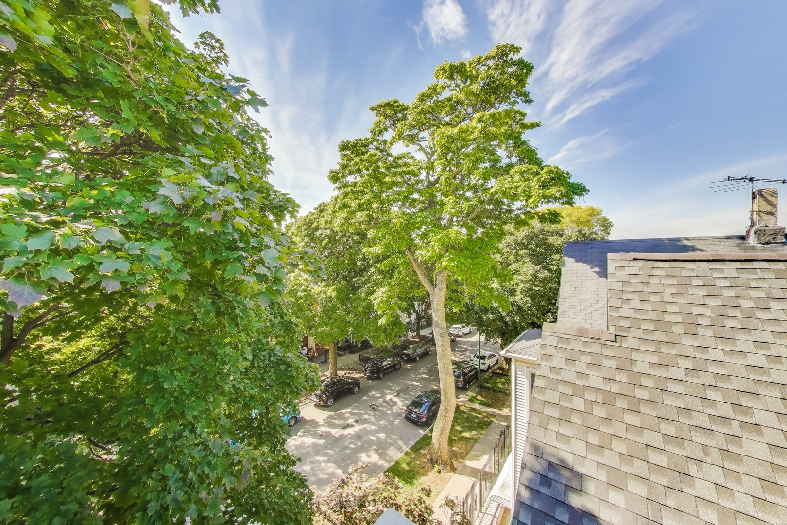 2118 West Melrose Street Chicago IL 60618