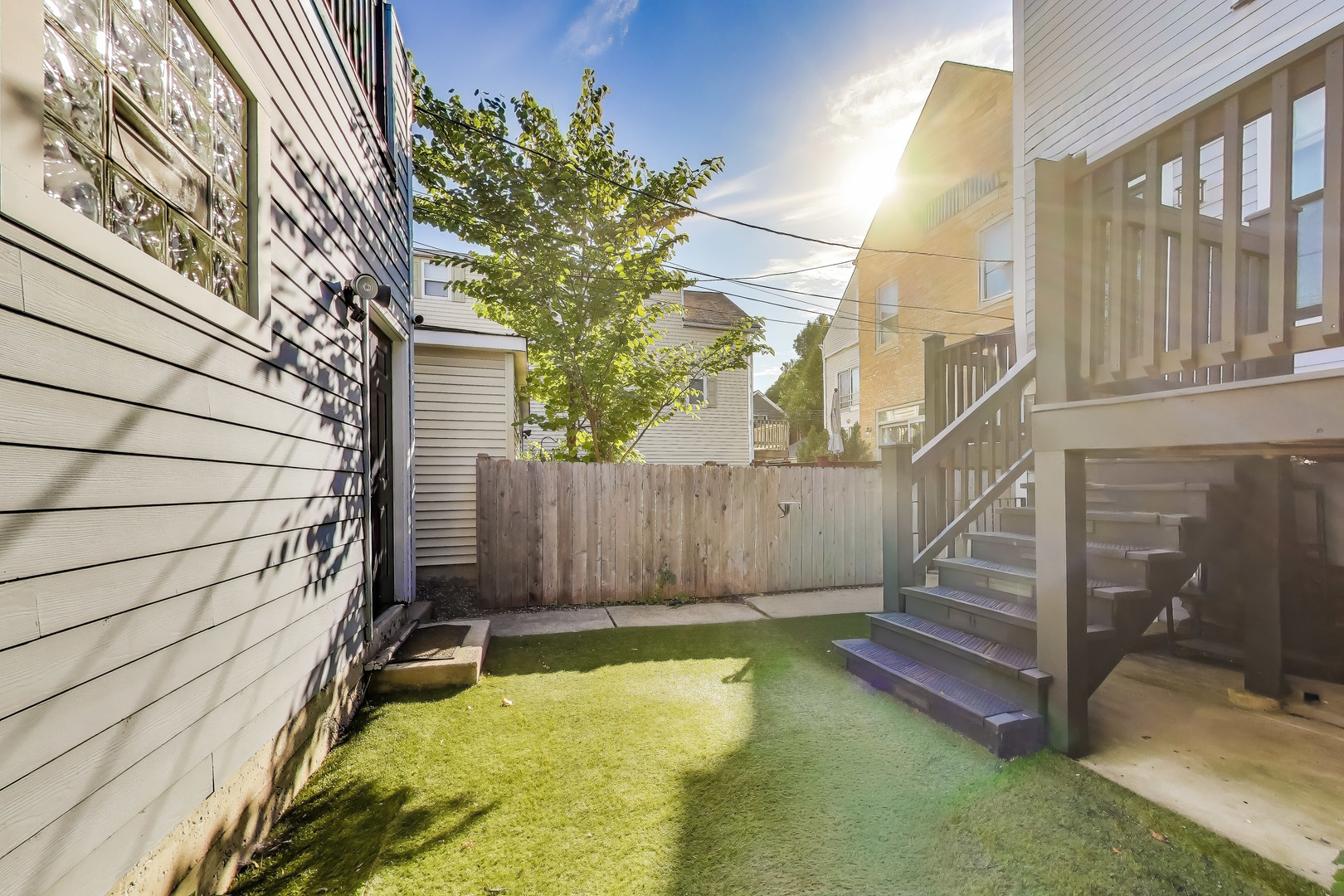 2118 West Melrose Street Chicago IL 60618