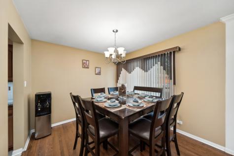 8918 South Francisco Avenue Evergreen Park IL 60805