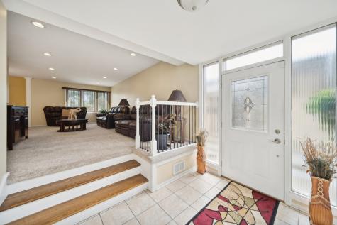 8918 South Francisco Avenue Evergreen Park IL 60805