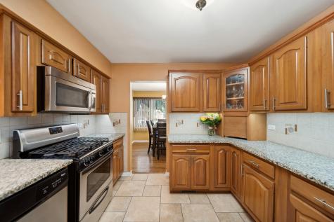 8918 South Francisco Avenue Evergreen Park IL 60805