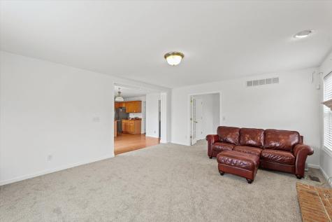 1906 South Venturi Court Urbana IL 61802