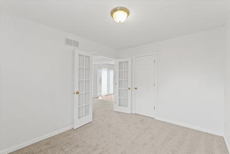 1906 South Venturi Court Urbana IL 61802