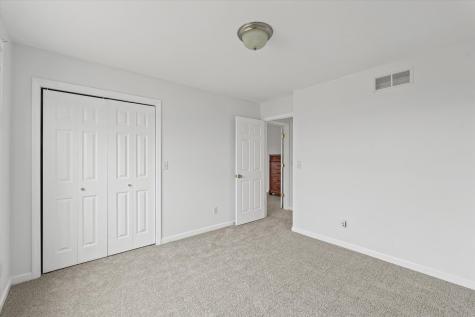 1906 South Venturi Court Urbana IL 61802