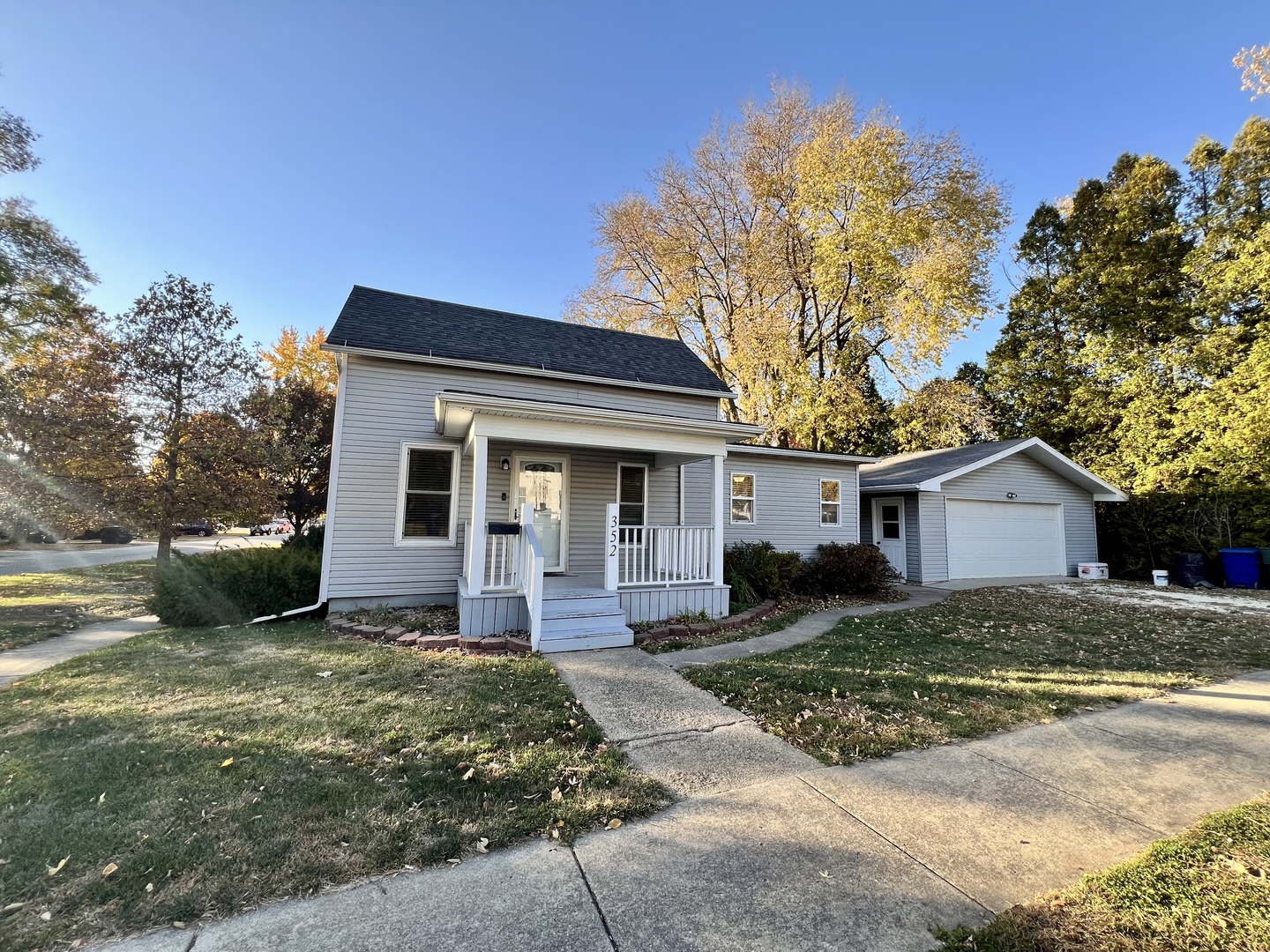 352 South Vermillion Street Paxton IL 60957