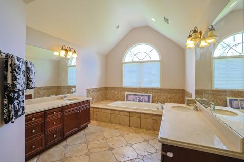 1841 Central Avenue Northbrook IL 60062