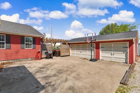 1202 Peters Drive St. Joseph IL 61873