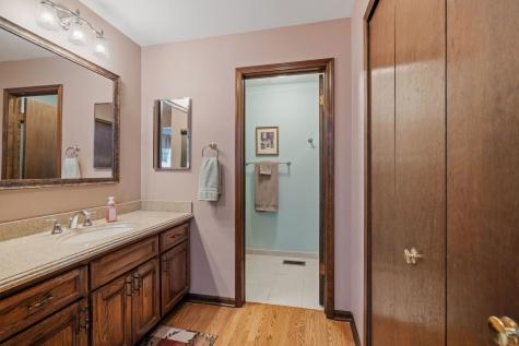 2439 North Windsor Drive Arlington Heights IL 60004