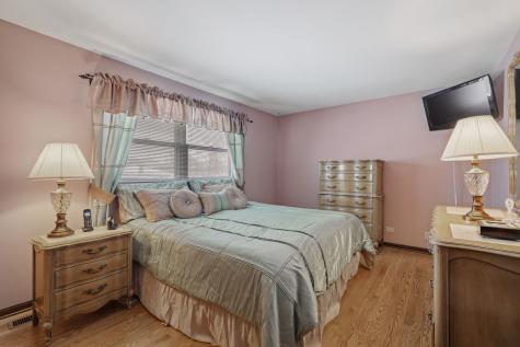 2439 North Windsor Drive Arlington Heights IL 60004