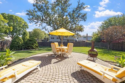 2439 North Windsor Drive Arlington Heights IL 60004