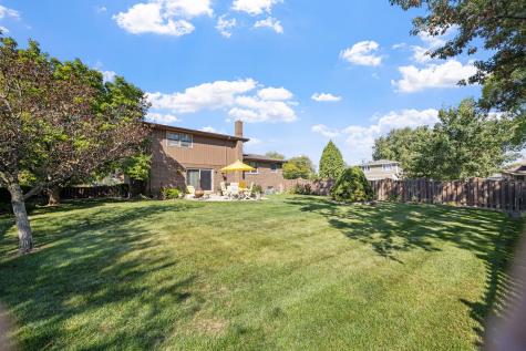 2439 North Windsor Drive Arlington Heights IL 60004