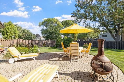2439 North Windsor Drive Arlington Heights IL 60004