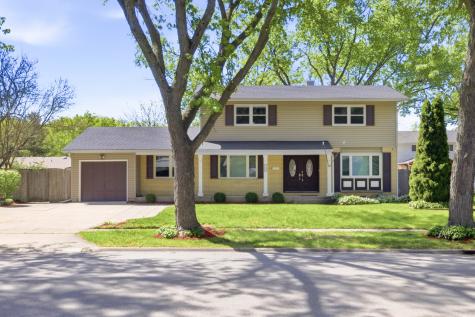 1117 East Kitson Drive Palatine IL 60074
