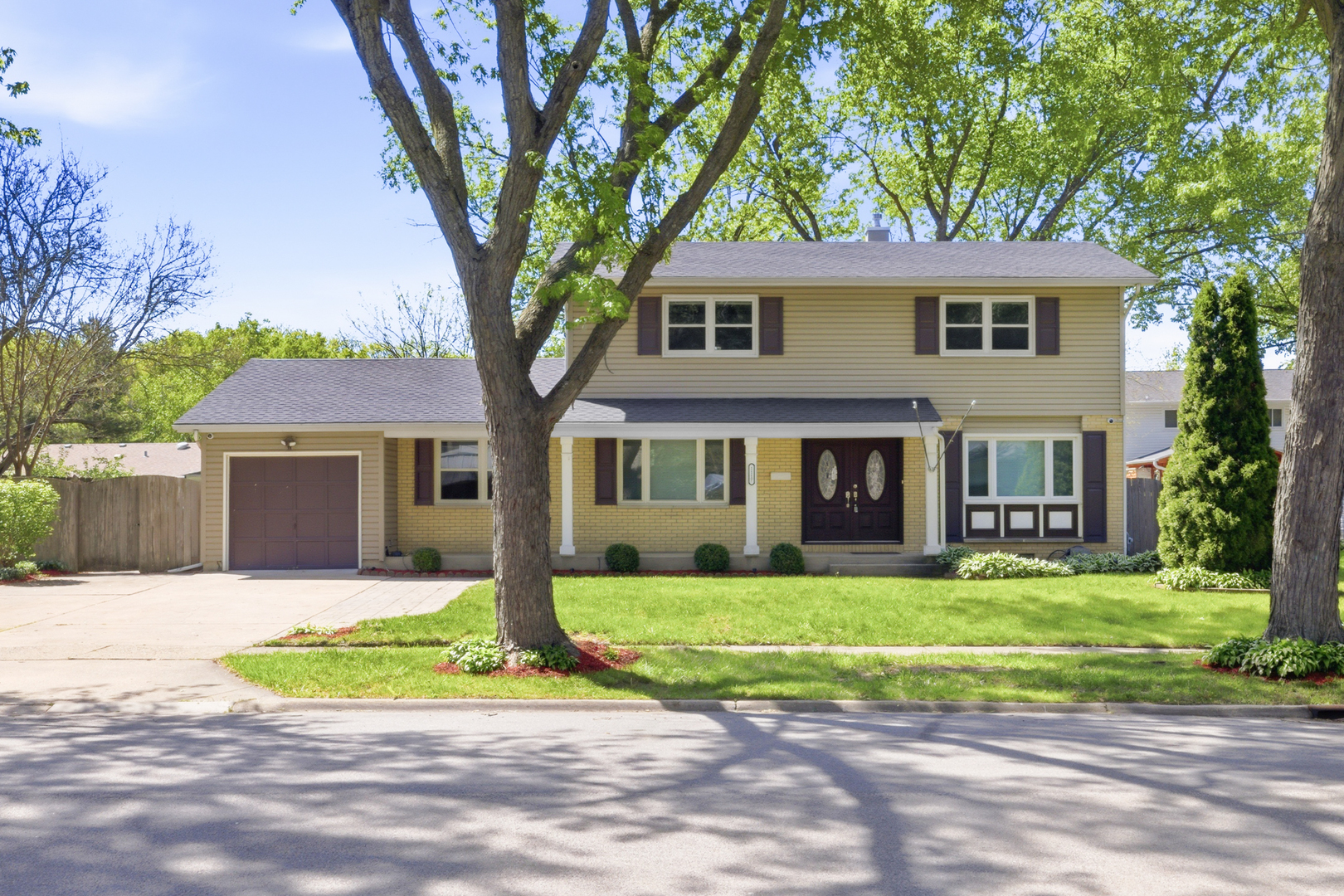1117 East Kitson Drive Palatine IL 60074