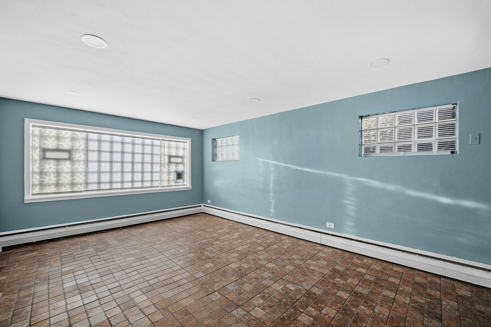 9209 South State Street Chicago IL 60619