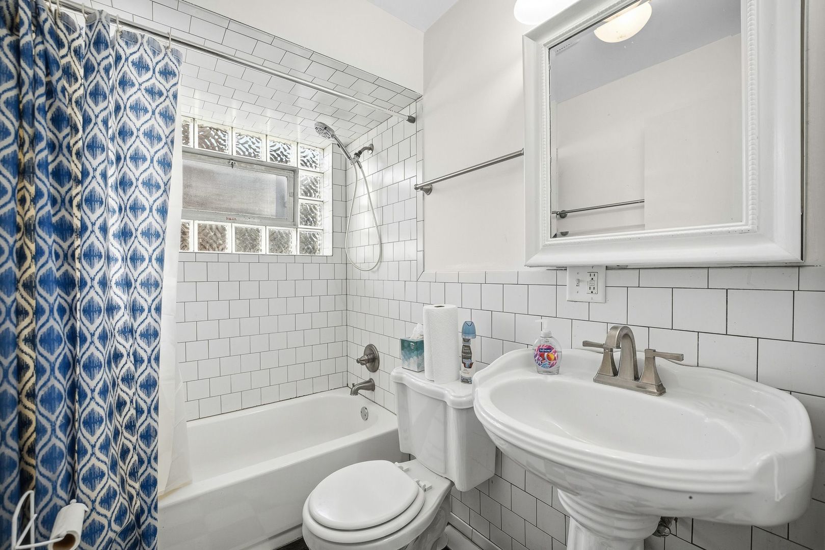 9209 South State Street Chicago IL 60619