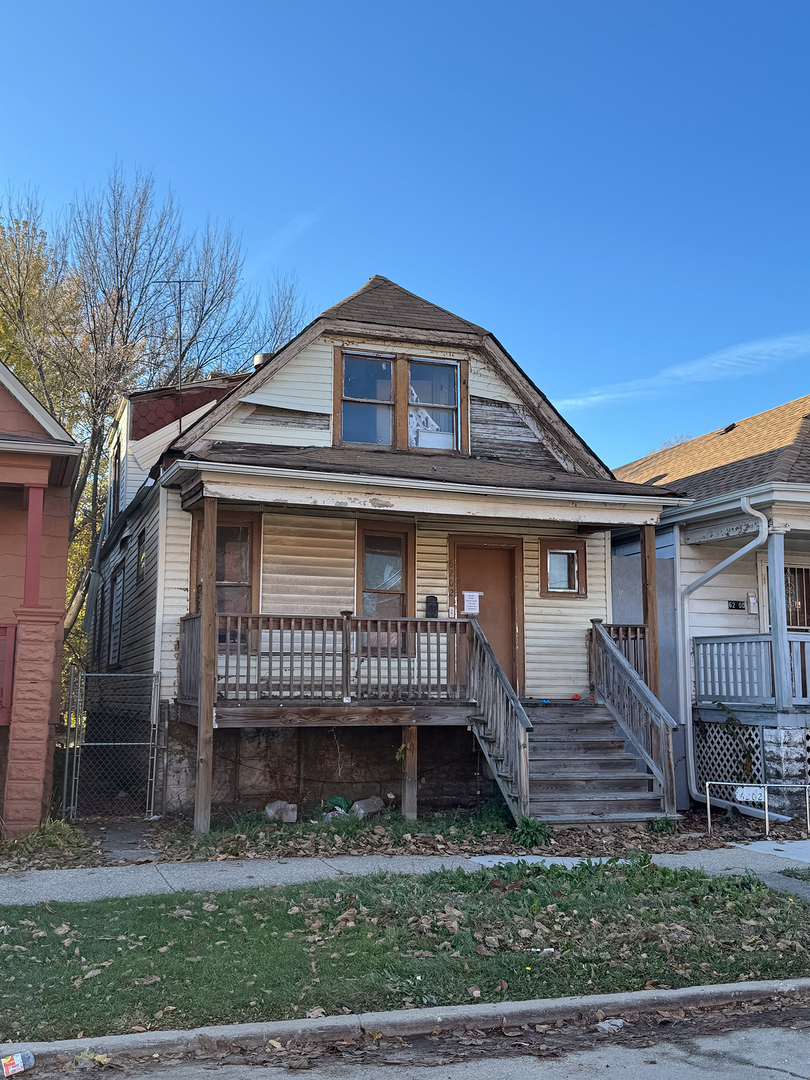 6202 South Bishop Street Chicago IL 60636