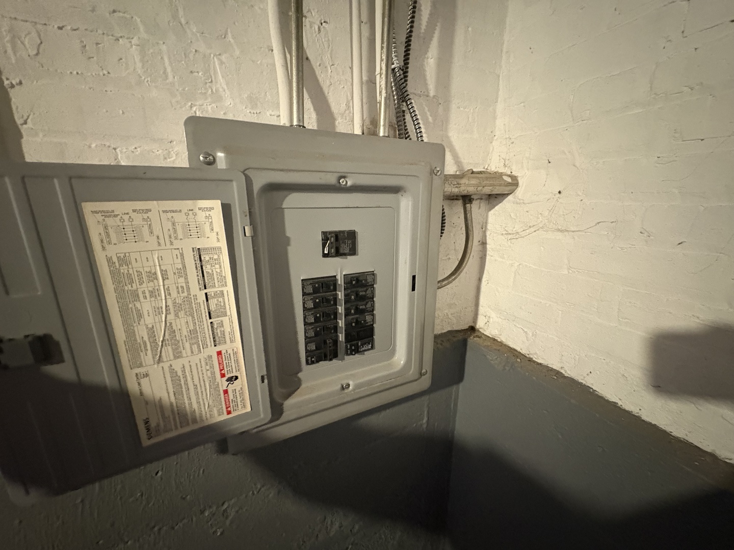 8118 South Spaulding Street Chicago IL 60652