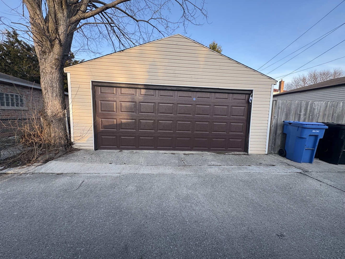 8118 South Spaulding Street Chicago IL 60652