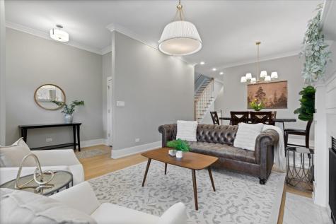 3510 West Melrose Street Chicago IL 60618