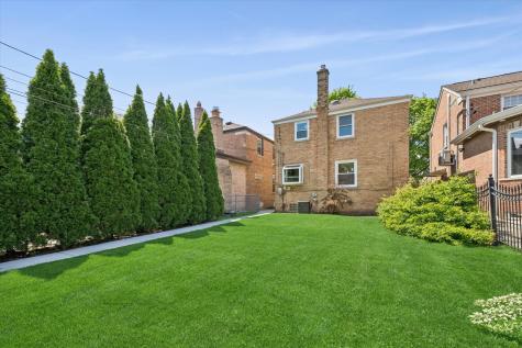 4135 North Pontiac Avenue Chicago IL 60634