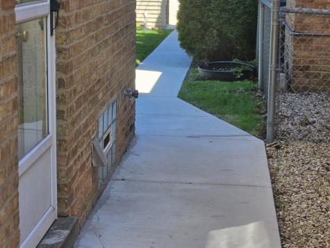 4135 North Pontiac Avenue Chicago IL 60634