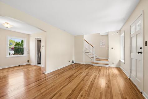 4135 North Pontiac Avenue Chicago IL 60634