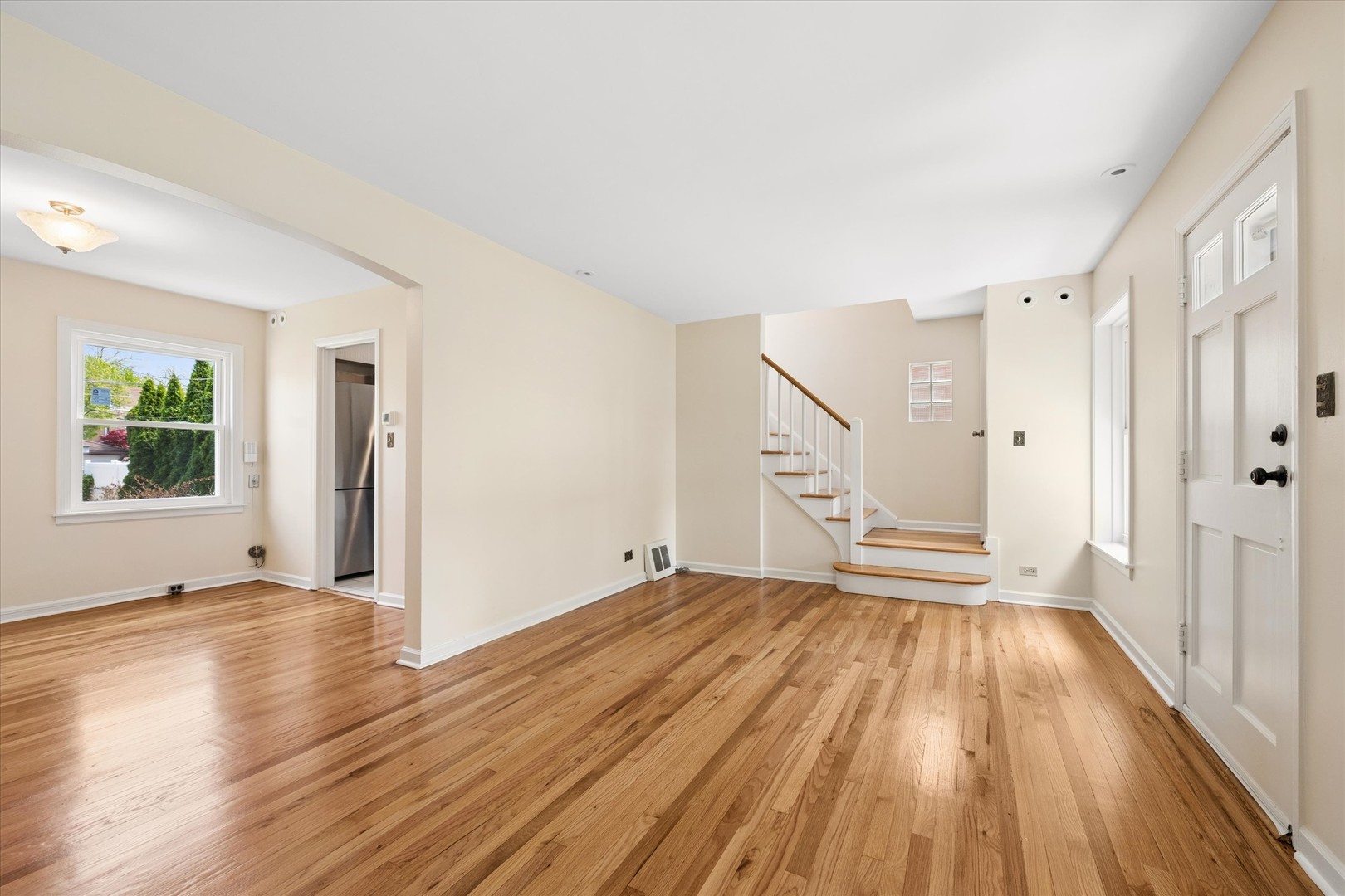 4135 North Pontiac Avenue Chicago IL 60634