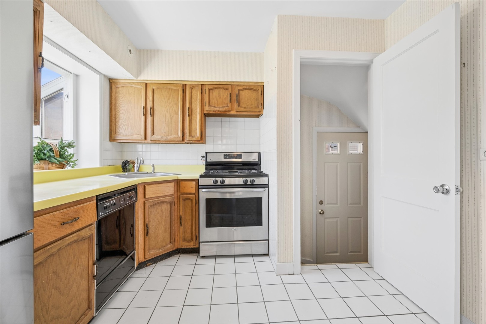 4135 North Pontiac Avenue Chicago IL 60634