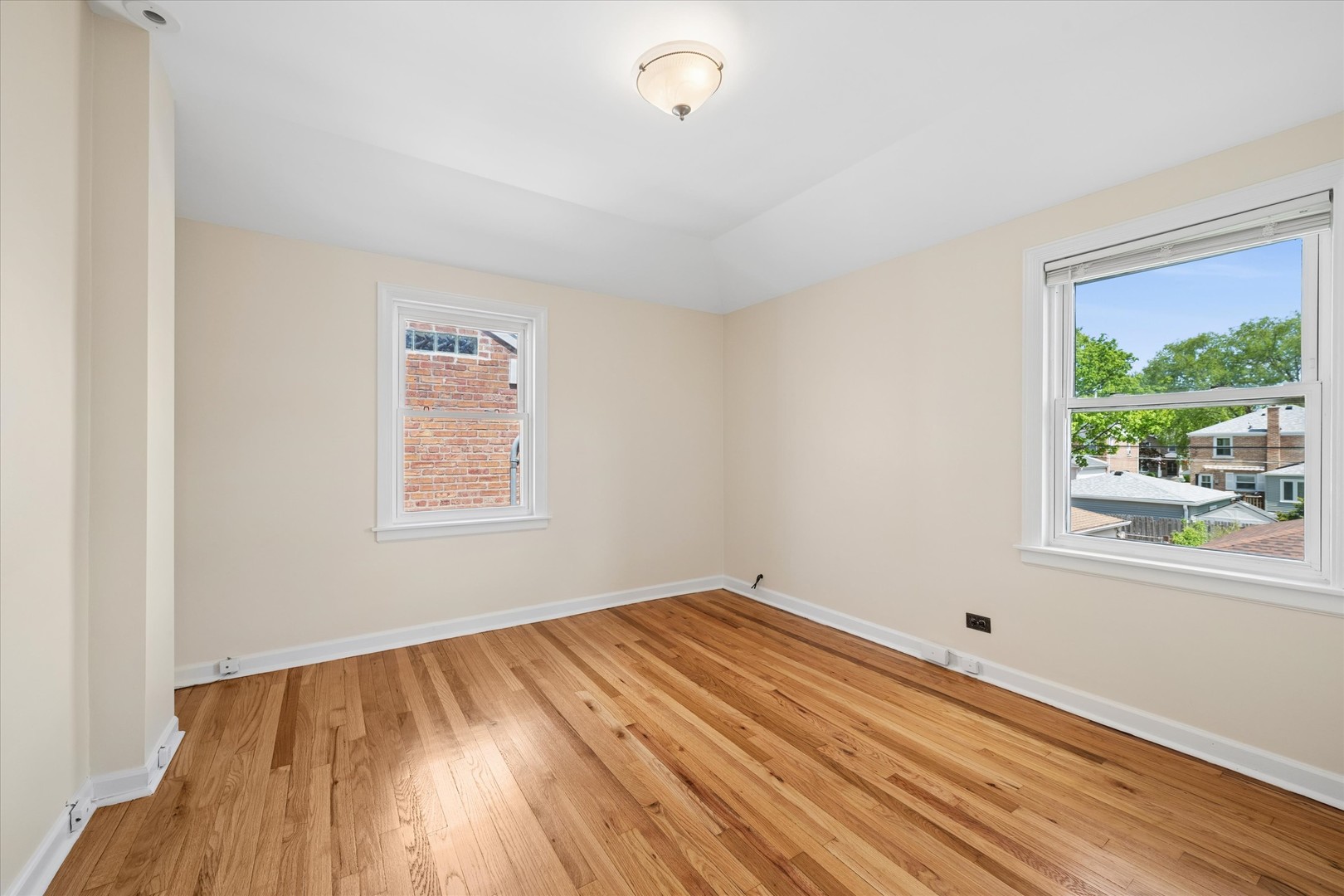 4135 North Pontiac Avenue Chicago IL 60634