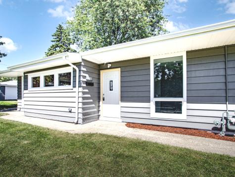 1911 North Hickory Street Crest Hill IL 60403