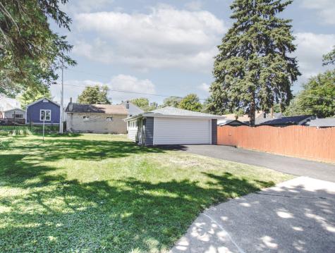 1911 North Hickory Street Crest Hill IL 60403