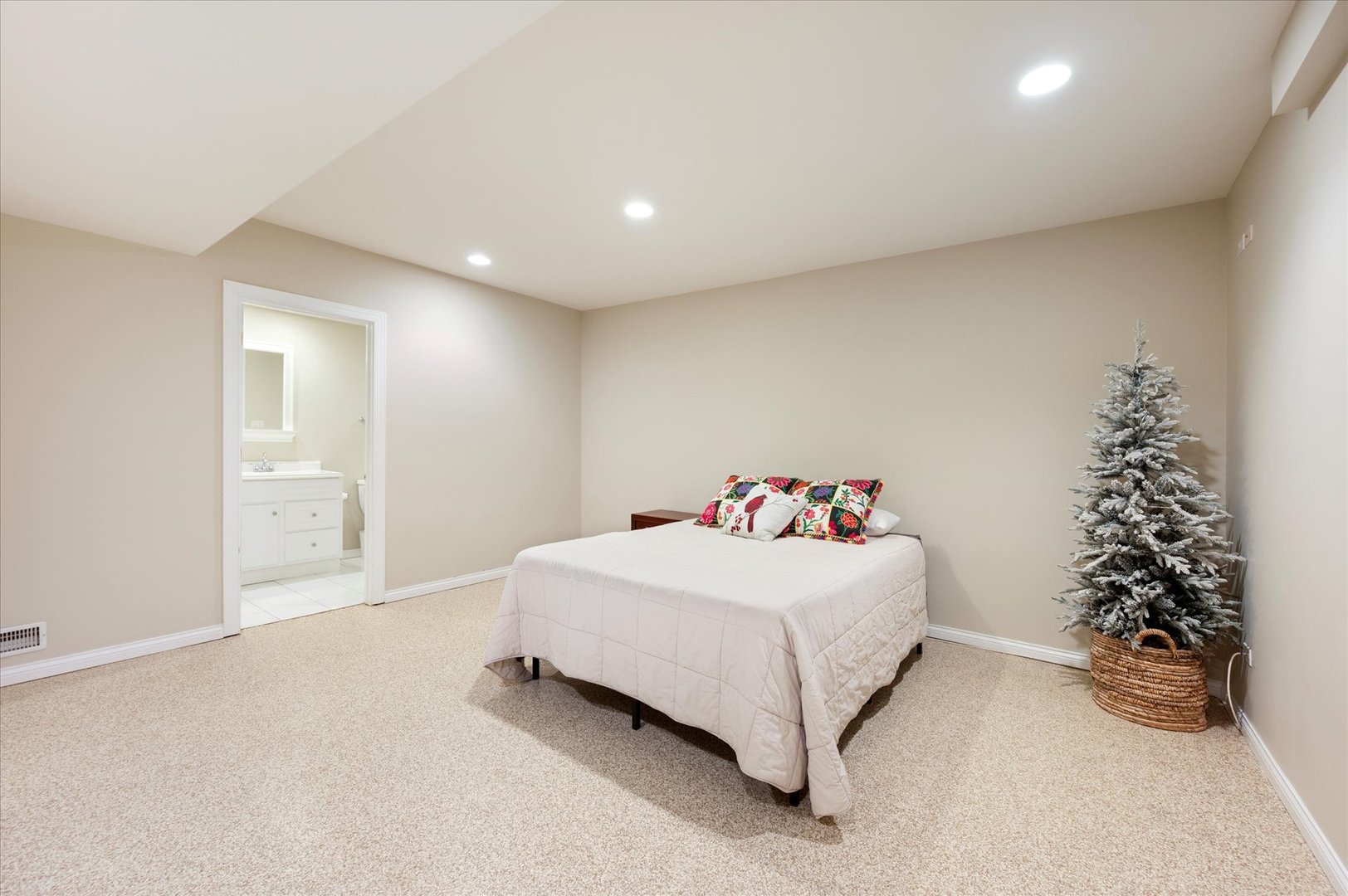 602 South Sunnyside Avenue Elmhurst IL 60126